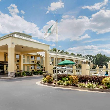 מק'קומב Quality Inn מראה חיצוני תמונה